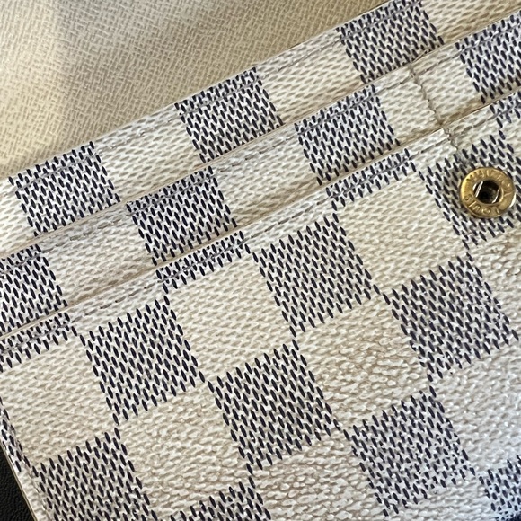 Authentic Louis Vuitton Damier Azur Wallet - Picture 6 of 16